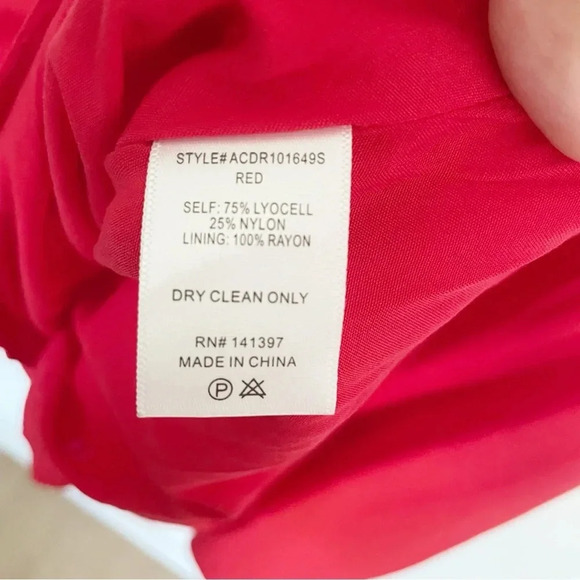 Like new! ASTR The Label Serilda Cutout Puff Sleeve Red Lyocell Mini Dress Small - Picture 6 of 15